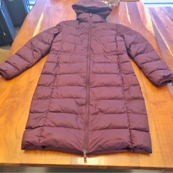 ROOTS Down Fill Winter Coat Puffer Jacket  Lightweight Packable Oversized.Medium - Picture 7 of 16